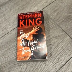 The girl who loved Tom Gordon by Stephen king